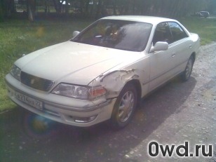 Битый автомобиль Toyota Mark II